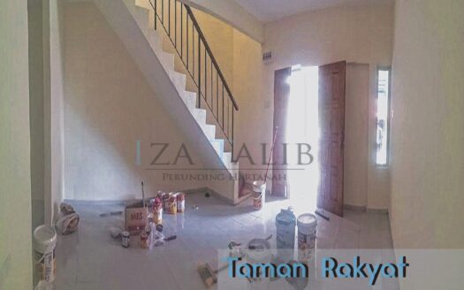 [RENOVATED] DOUBLE STOREY TAMAN RAKYAT (ITC21/Apr/030)