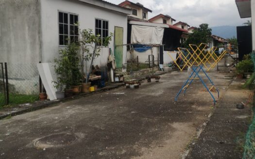 (CORNER LOT) TERES SETINGKAT TAMAN KAMUNTING AMAN, KAMUNTING PERAK