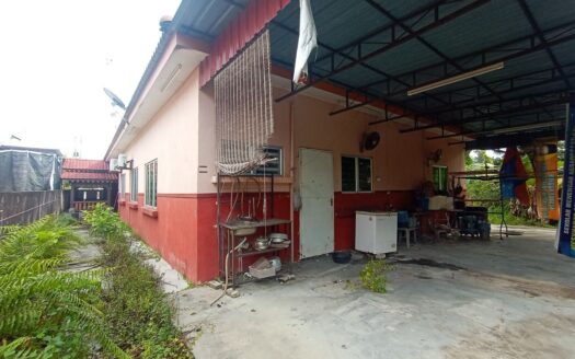 BANGLO SETINGKAT TAMAN SUNGAI LIDIN SIMPANG PERAK