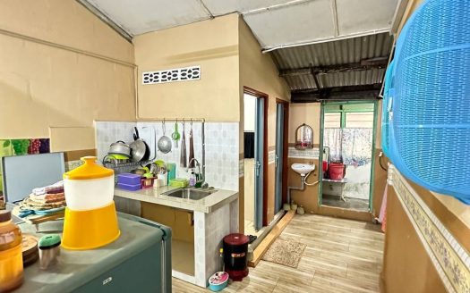 RENOVATED TERES SETINGKAT, RUMAH AWAM BATU 4, KAMUNTING, PERAK