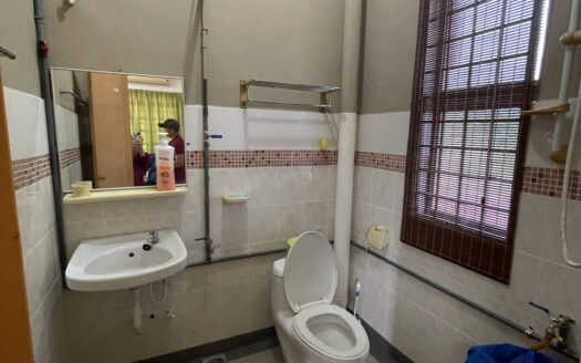 [CORNER LOT] TERES DUA TINGKAT TAMAN DESA JAYA 8, KAMUNTING, PERAK