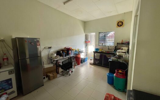 TERES SETINGKAT TAMAN SAUJANA 2, KAMUNTING, PERAK
