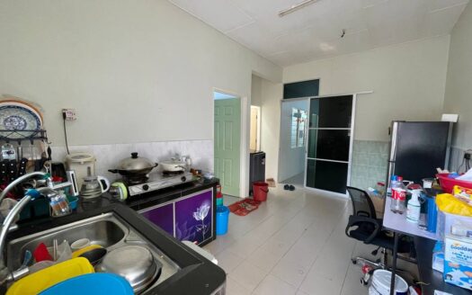 TERES SETINGKAT TAMAN SAUJANA 2, KAMUNTING, PERAK
