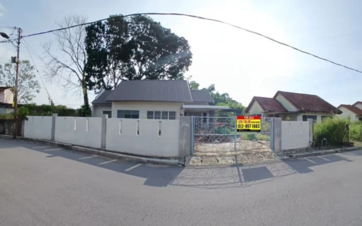 [FREEHOLD] BANGLO BERDEKATAN HOSPITAL TAIPING, PERAK